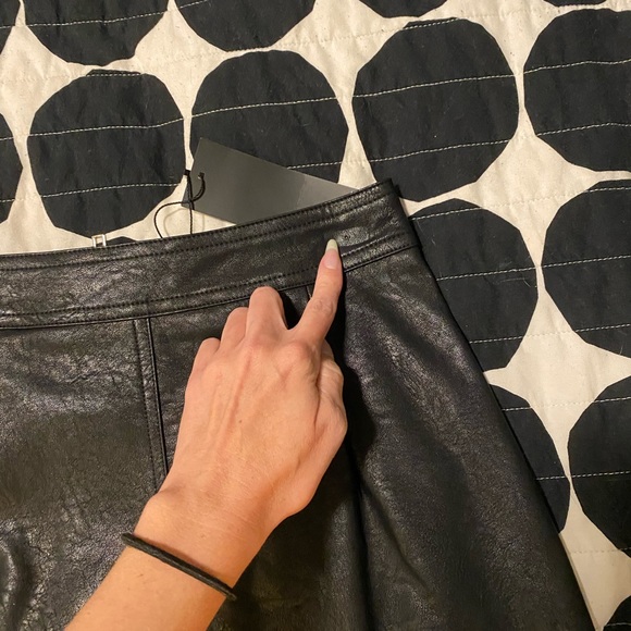 NWT Nasty Gal ‘Zip Up Your Troubles’ faux leather skirt - Picture 7 of 13